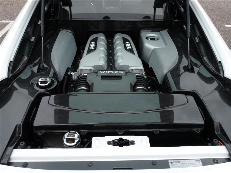 Topic Officiel > Audi R8 [ V8 / V10 / Spyder ] - Page 2 P1050328