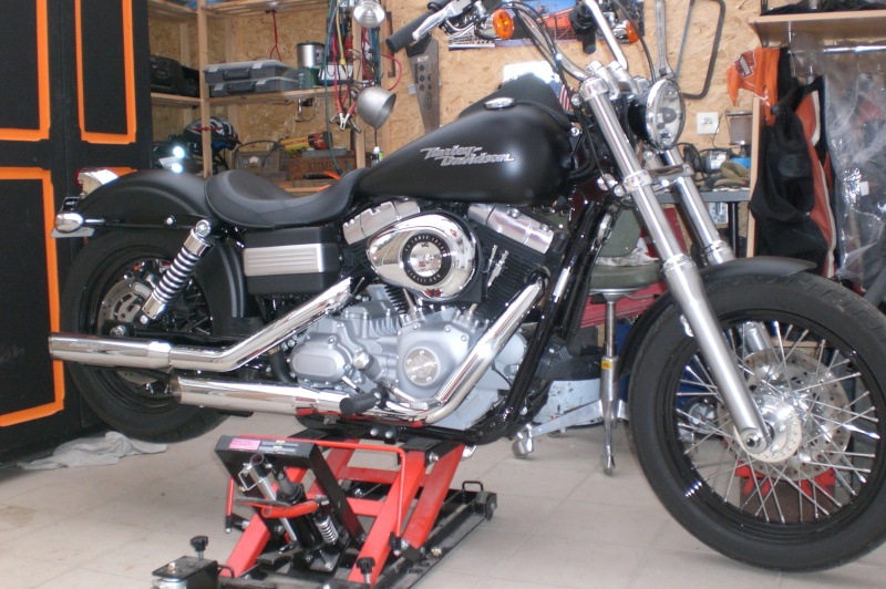 DYNA STREET BOB combien sommes nous sur Passion-Harley - Page 13 Cimg5516