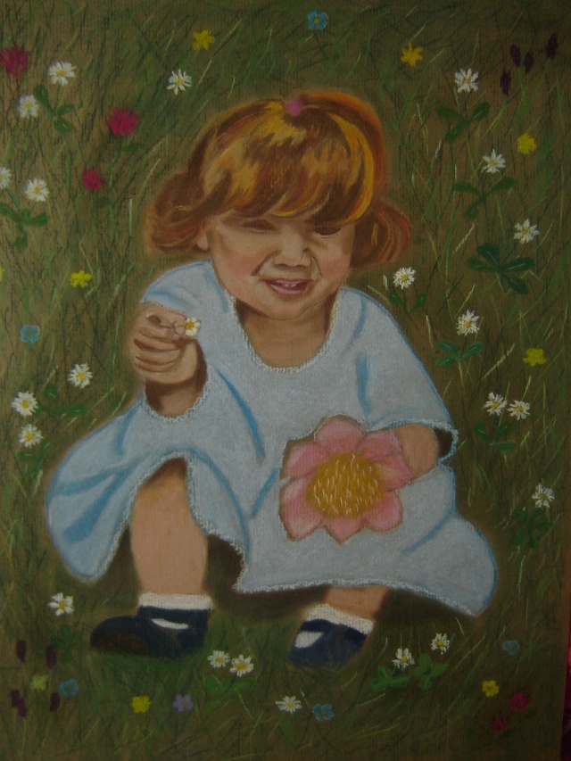 petite fille aux fleurs Dsc05017