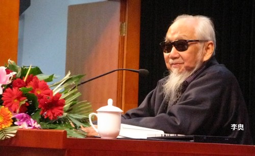 Beijing - Dimanche 21 novembre 2010 : Rencontre avec le célèbre centenaire Wen Huai Sha 百岁老人文怀沙先生来欧美同学会讲座 Wen_hu10
