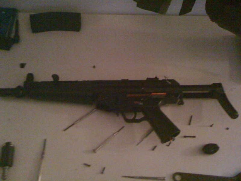 Modification de mon MP5 A5 pour un MP5 SD6 Camo Woodland. 057_210