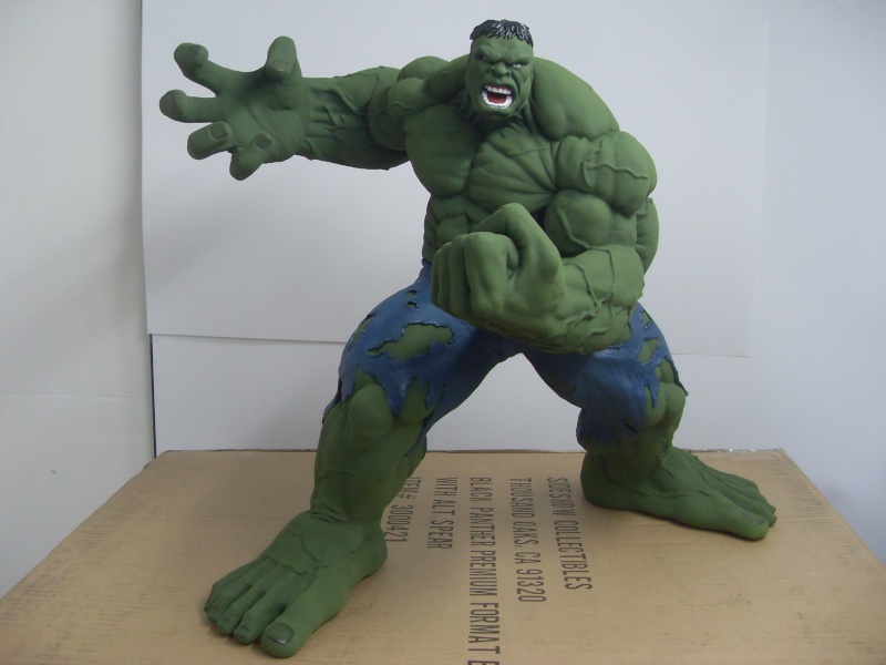 Projet de commercialisation d'une statue de HULK - Page 3 Hulk_210