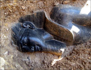 اكتشاف 45 مقبرة أثرية بمصر 1_985411