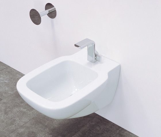 Lite fra genitori uno lancia un bidet dalla finestra Sprint10