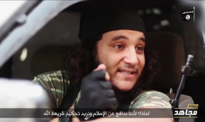 فيديو محل فرنسي يعطي للدولة الإسلامية الحق في الهجمات على فرنسا 2013