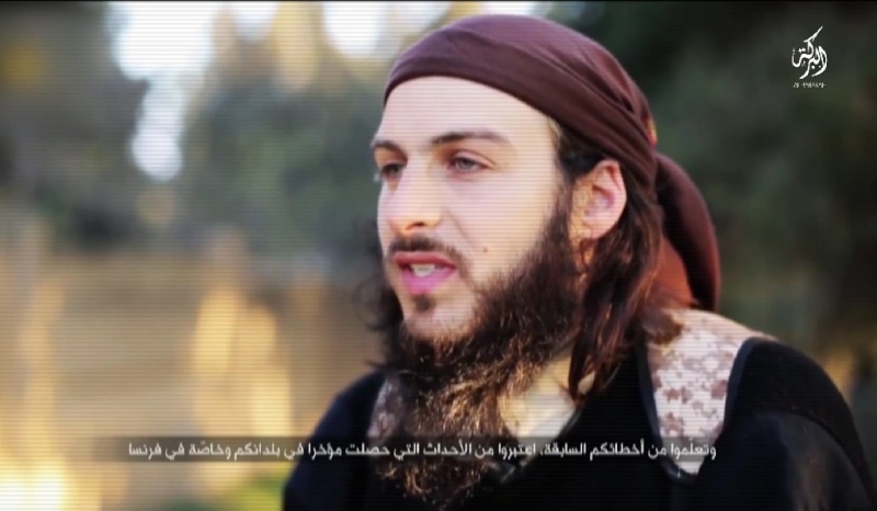 فيديو محل فرنسي يعطي للدولة الإسلامية الحق في الهجمات على فرنسا 2514