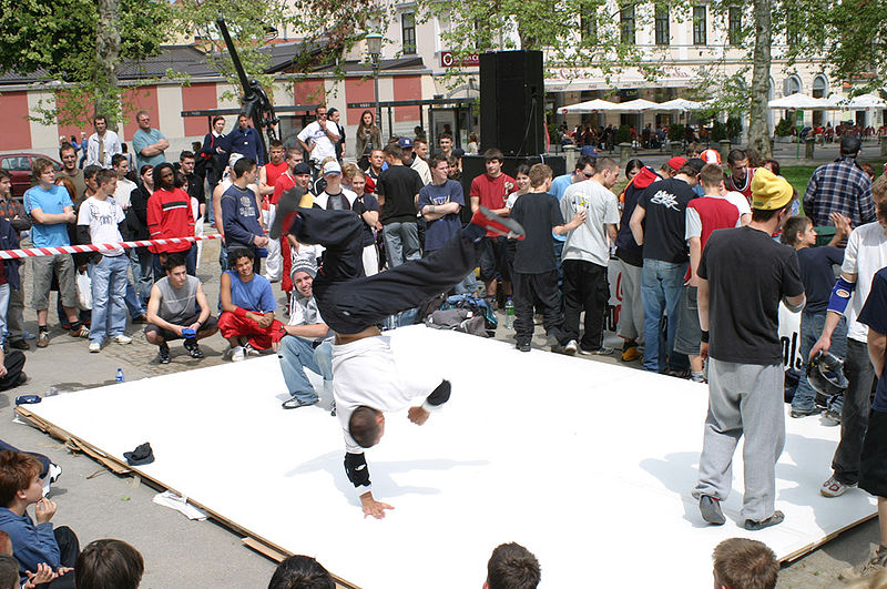 La naissance du Hip Hop en France 800px-10