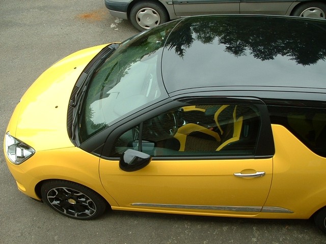 DS3 HDi 110cv sport so chic jaune Pégasse toit noir Dscf0114