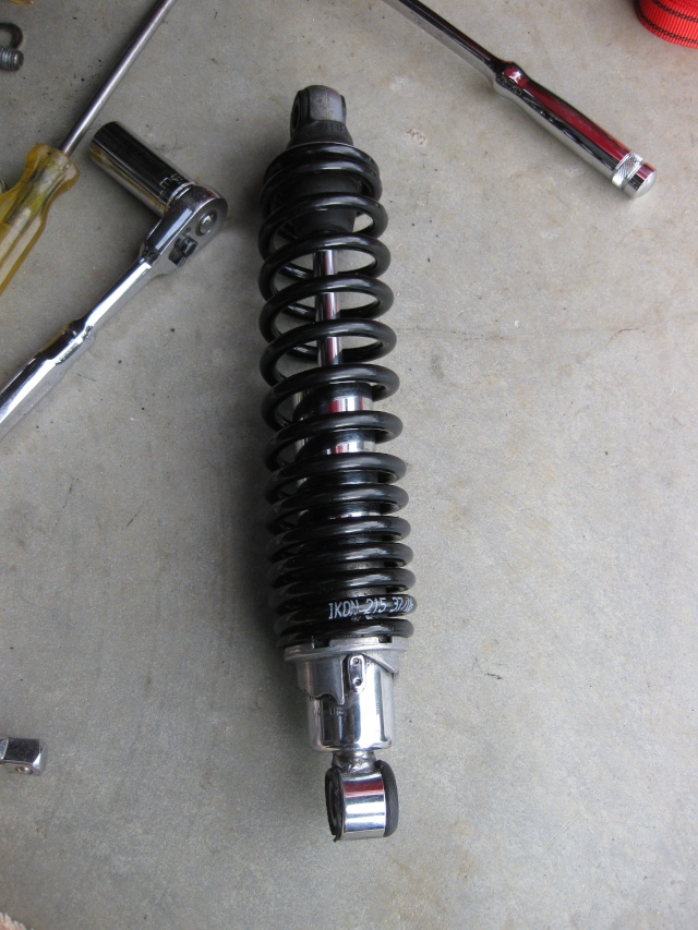 Gsxr 1000 , 0708 , rear shock fitment to 1250 Bandit . Page 2