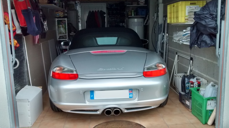 largeur d'un garage pour boxster Img_2012