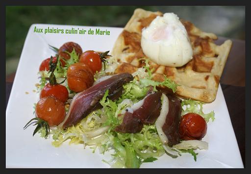  - SALADE DE MAGRET, OEUF POCHE SUR GAUFRE SALÉE AU CONFIT D'OIGNONS ET TOMATES ROTIES 2010-112