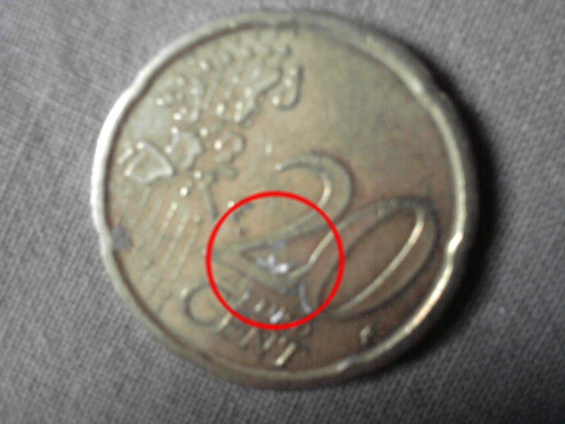 Pièces de 20 centimes et de 10 centimes de francs P09-0610