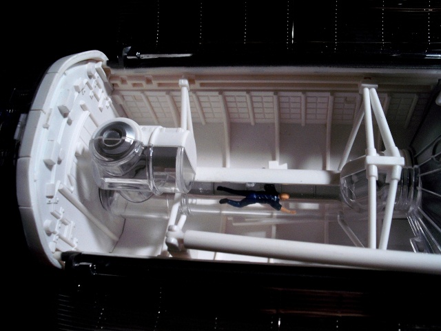 Space-Shuttle Cutaway Snap-Kit in 1:72. Der Zusammenbau. Dscf3719