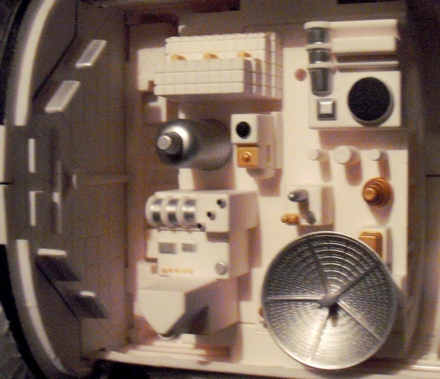 Space-Shuttle Cutaway Snap-Kit in 1:72. Der Zusammenbau. Dscf3823
