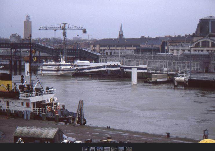 De quelle année est cette vue aérienne du port d'Ostende ??? Jetfoi10