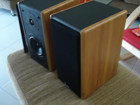 Focus Italy designed speakers Dsc03324