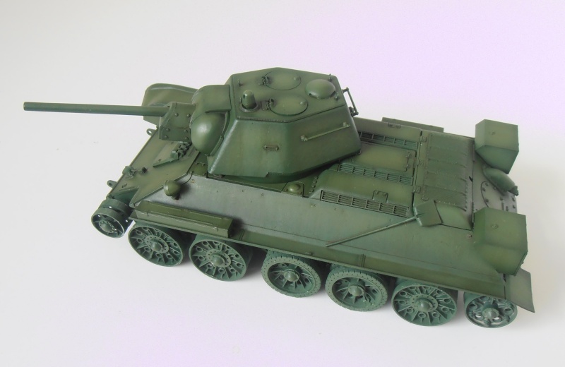 T-34 " K.O " ( Tamiya, Dragon au 1/35eme ). - Page 2 Pb280920