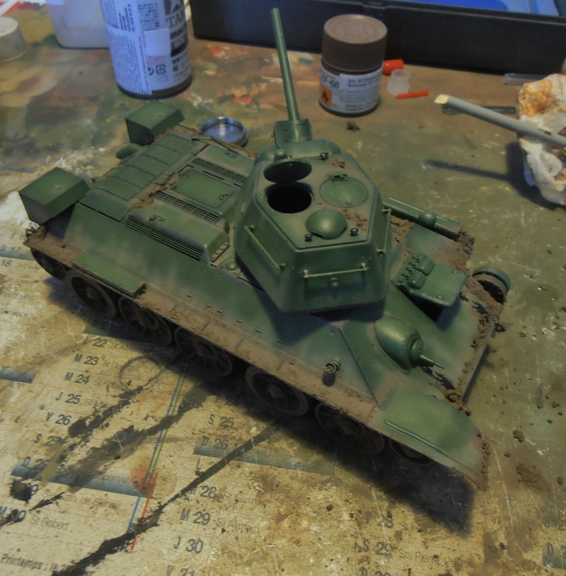 T-34 " K.O " ( Tamiya, Dragon au 1/35eme ). - Page 2 Pb291021