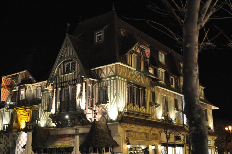 Deauville de nuit (sans flash) Dsc_4316