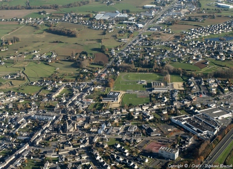 Par ordre alphabétique, des villes et des villages . - Page 37 Yffini12