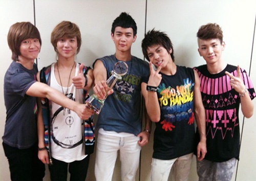 ~SHINee~ (K-Pop) Shinee10