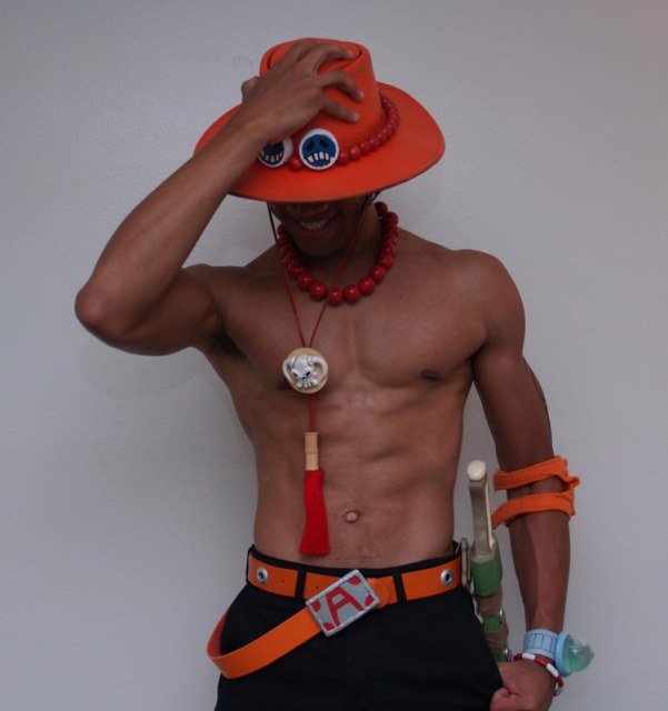 One Piece Cosplay Bilder ^^ - Seite 8 Ace_bo10