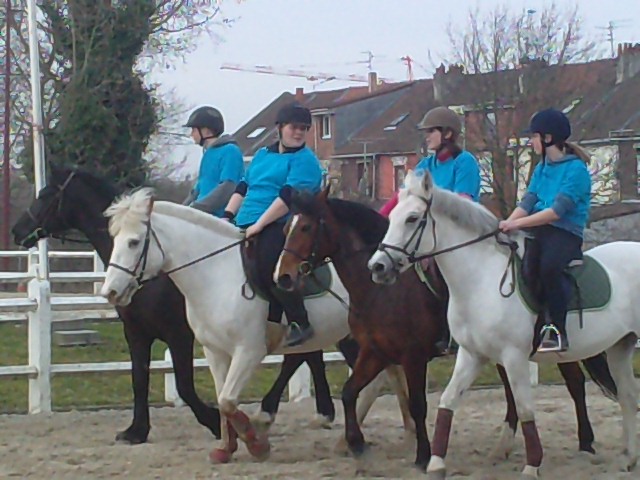 UNSS équitation avec le lycée horticole de Lomme =)  P2403111