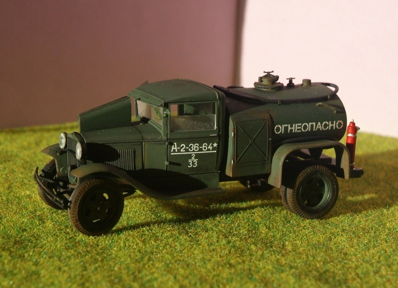 Camion citerne BZ-42 [UM] 1/48 Dscf9913