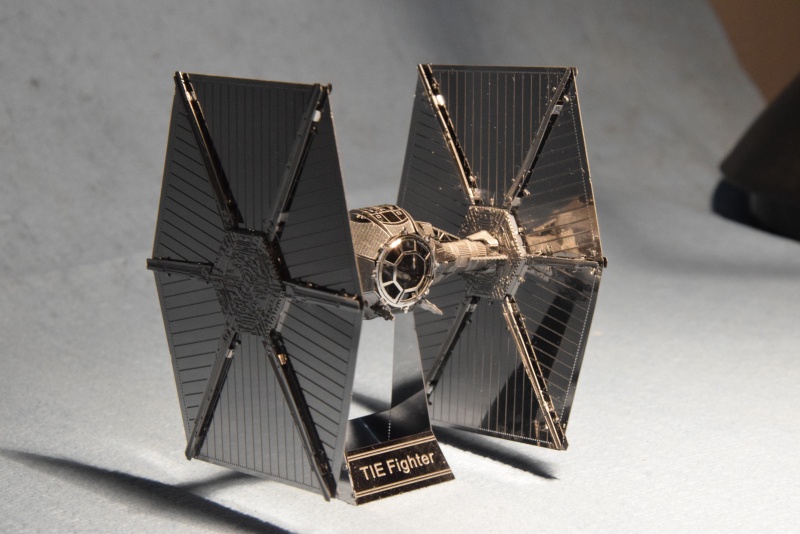 Tie Fighter - Metal Earth - Page 2 01911