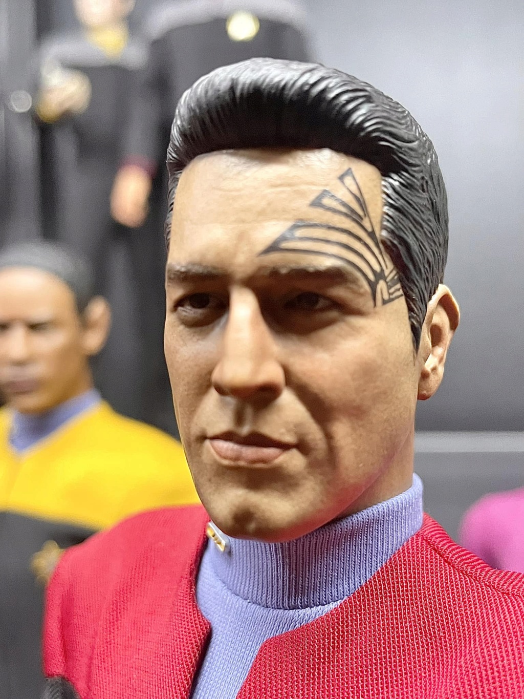 Exo-6 : Star Trek Voyager - Commander Chakotay 1/6 Scale 33997810