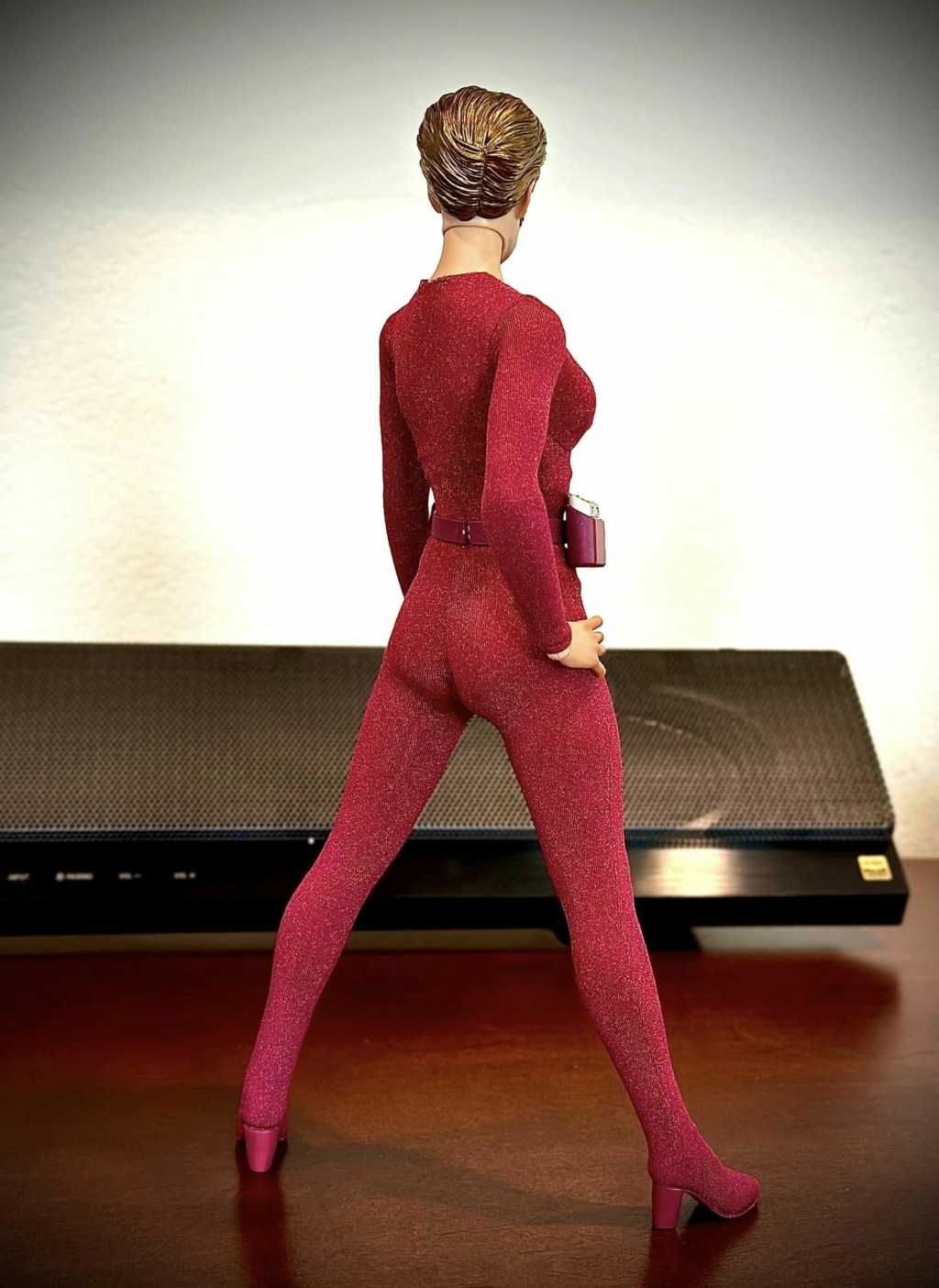 Exo-6 : Star Trek Voyager - Seven of Nine 1/6 Scale - Page 2 35027910