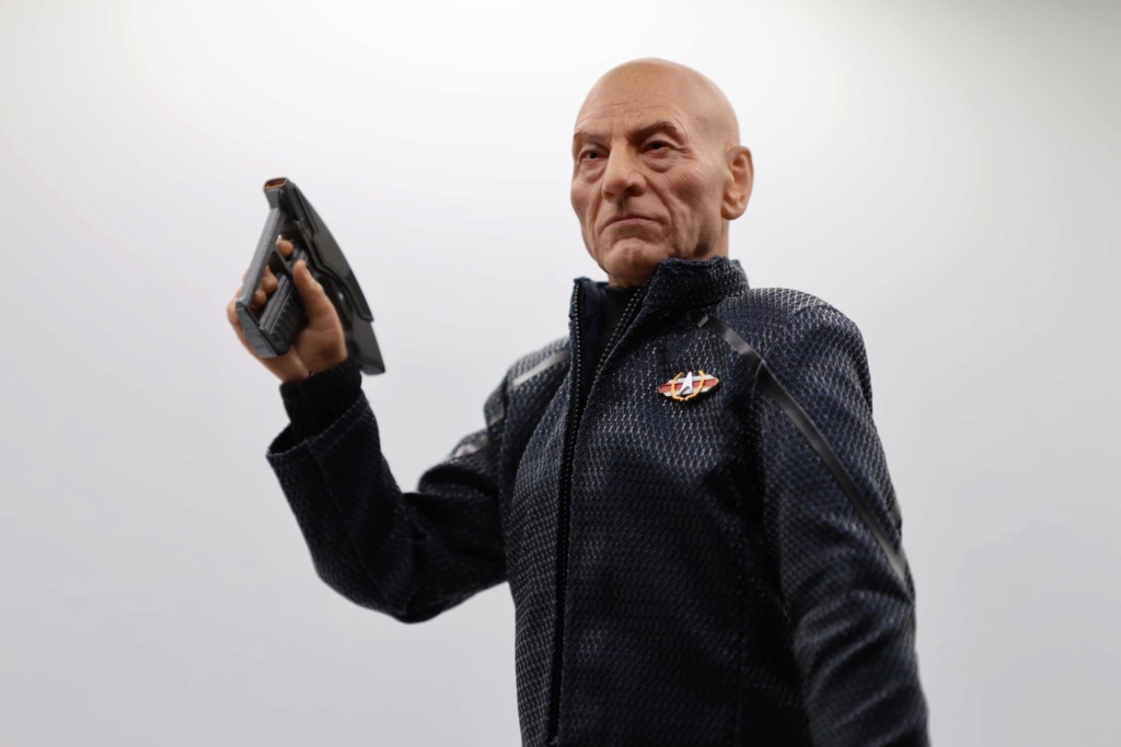 Exo-6 : Star Trek Picard - Admiral Jean-Luc Picard 1/6 Scale 41528810
