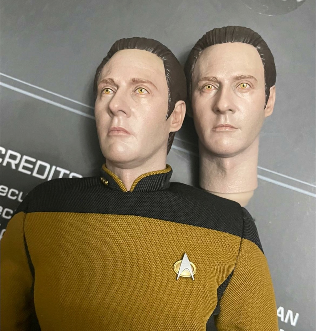 Exo-6 : Star Trek The Next Generation - Lieutenant Commander Data 1/6 Scale 41553910