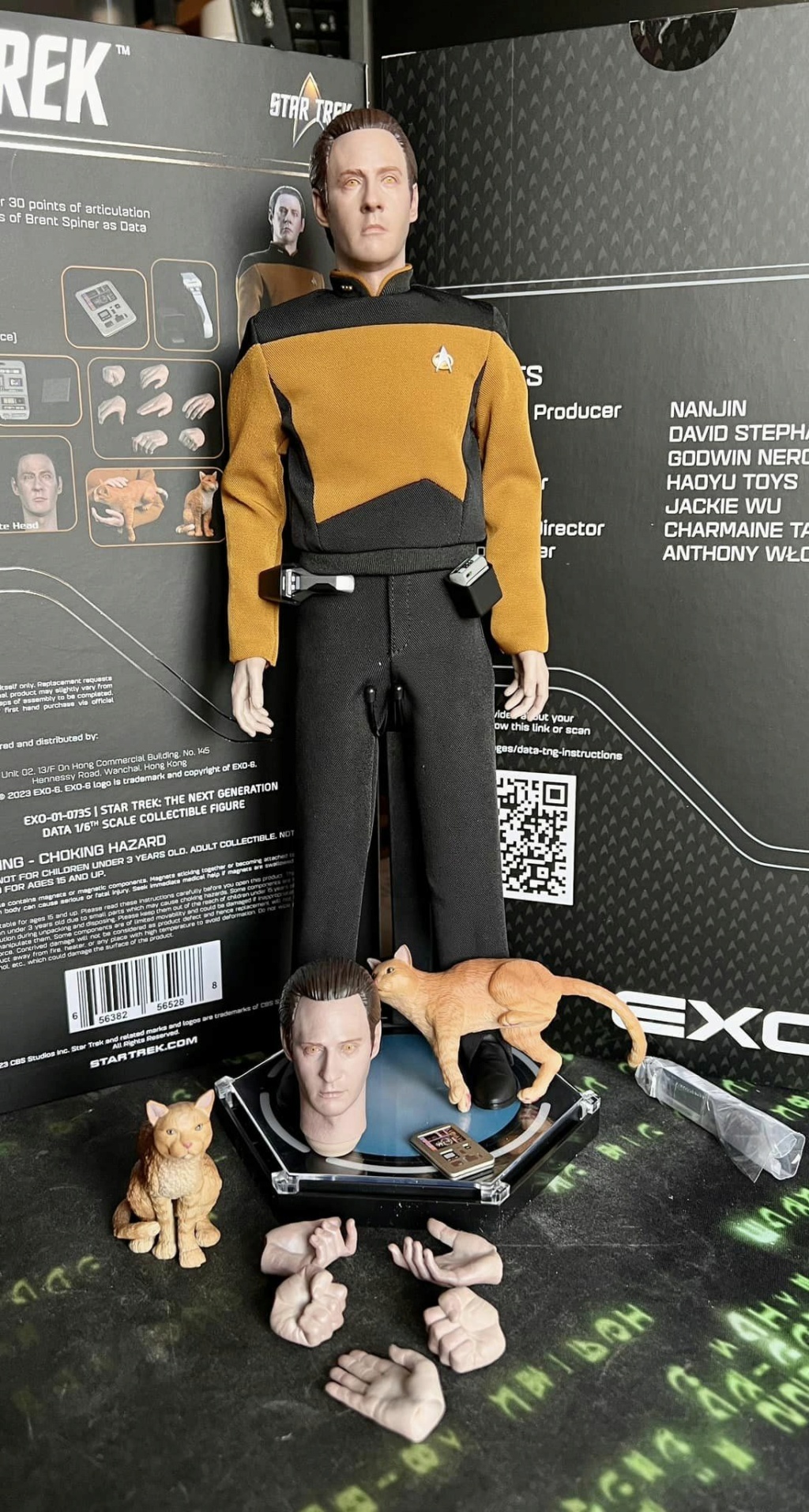 Exo-6 : Star Trek The Next Generation - Lieutenant Commander Data 1/6 Scale 41737511