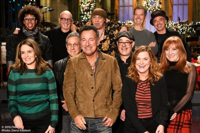 Springsteen invité du Saturday Night Live 19/12/2015 - Page 2 14915310