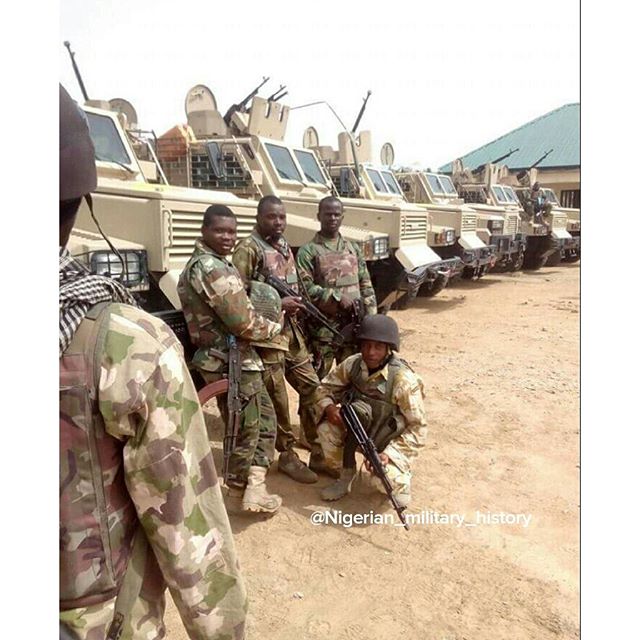 Armée Nigériane / Nigerian Armed Forces - Page 10 1750