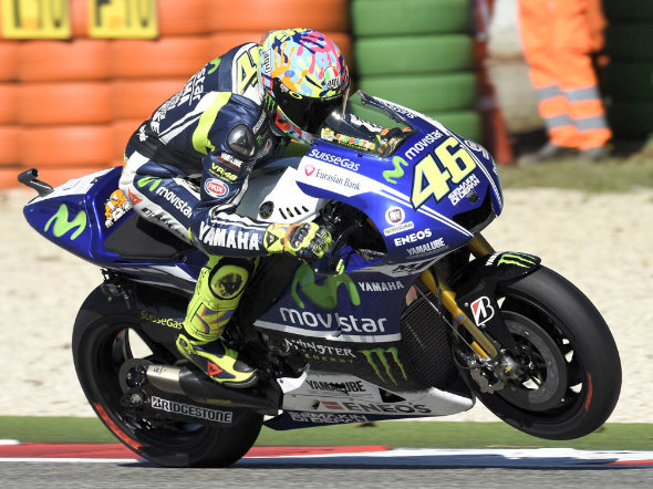 movistar yamaha m1 2014 v.rossi gp misano +casque fini . up du 20/11/2016 - Page 4 Valent10