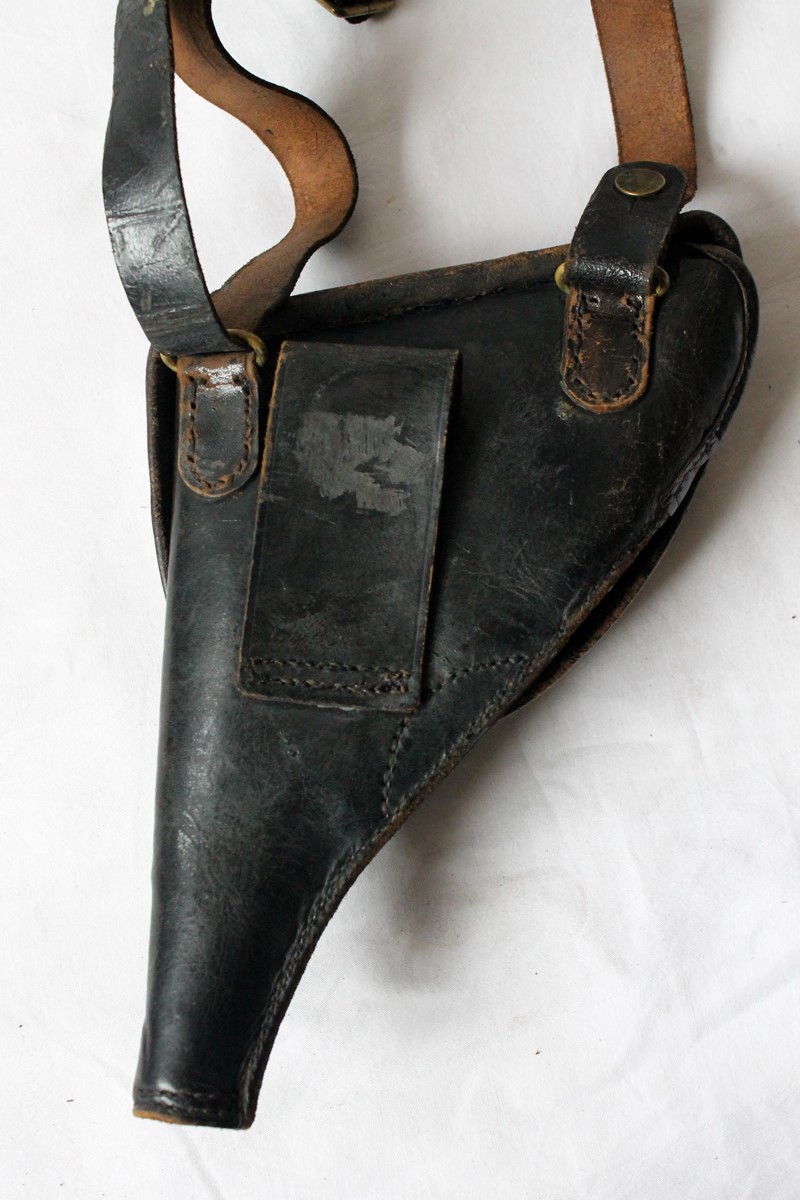 Les etuis du revolver modele 1873/74 et 1892 (etui-jambon) Img_0017