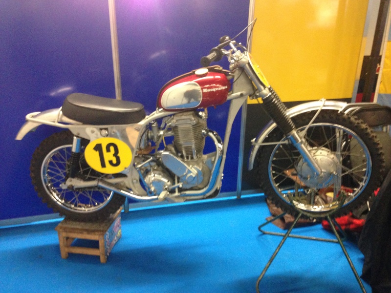 MotoRetro Paris: qqes photos pour les membres Retrom12