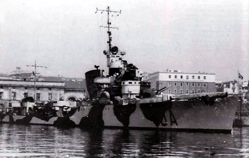 Destroyers italiens (Cacciatorpedinière) Alfred10