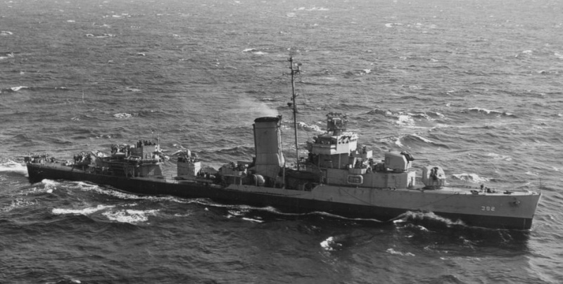 LES DESTROYERS US Dd382_12
