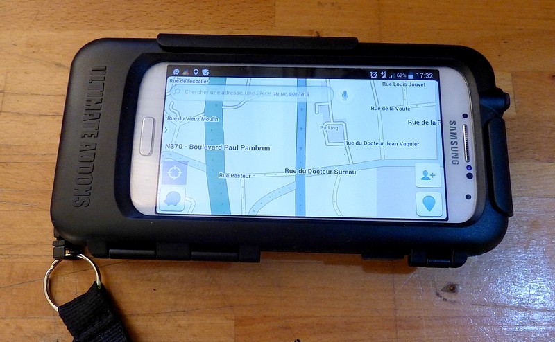 Un nouveau GPS de 40g P1000011