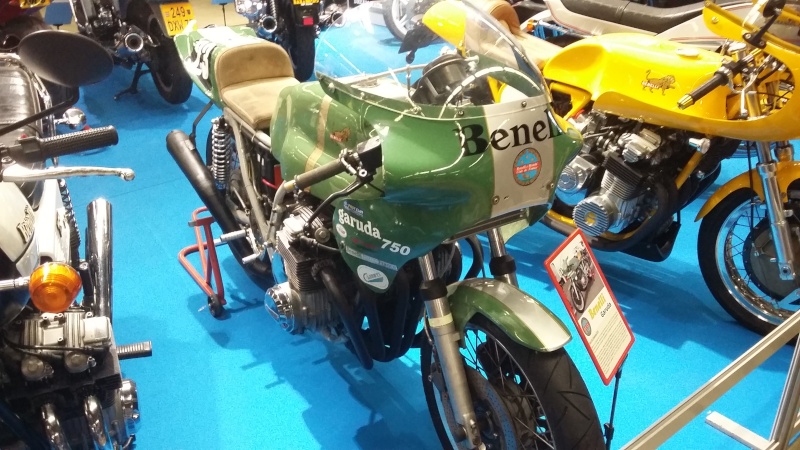 EXPO 6 Cylindres - salon Moto Legende 2015  20151111