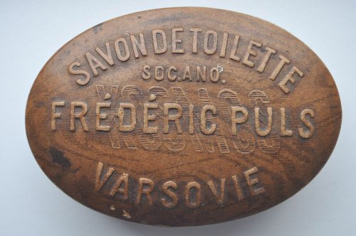 003 – Plomb de scelle "Frederic Puls - Varsovie". Boite_10