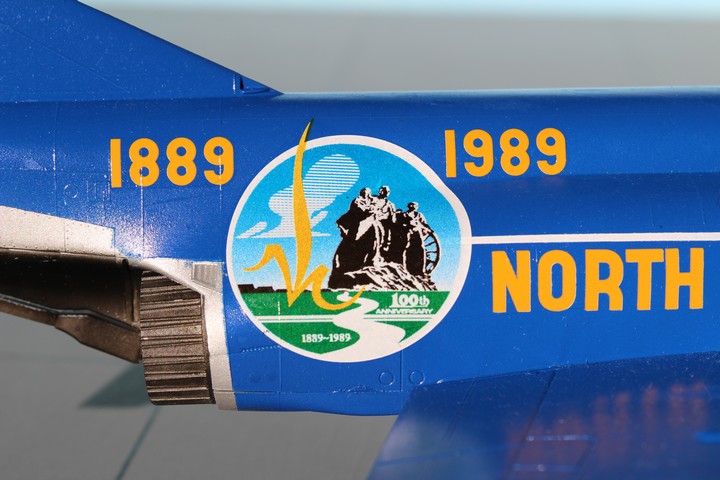 [?] 1/48 - McDONNELL-DOUGLAS F-4D PHANTOM II - NORTH DAKOTA ANG CENTENNIAL Mdd_ph29