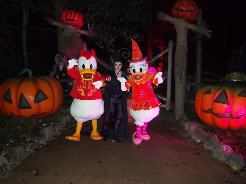 Halloween 2015 Once Upon A Time débarque à Disneyland ! - Page 2 4010