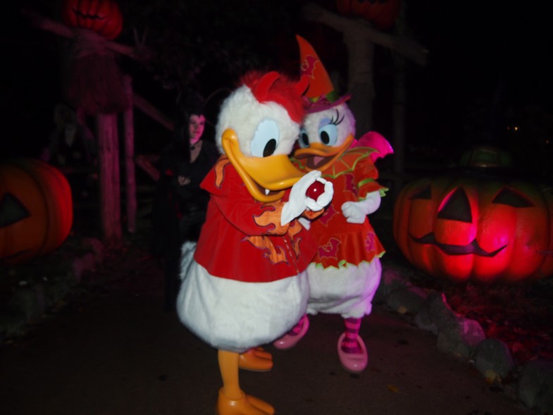Halloween 2015 Once Upon A Time débarque à Disneyland ! - Page 2 4210