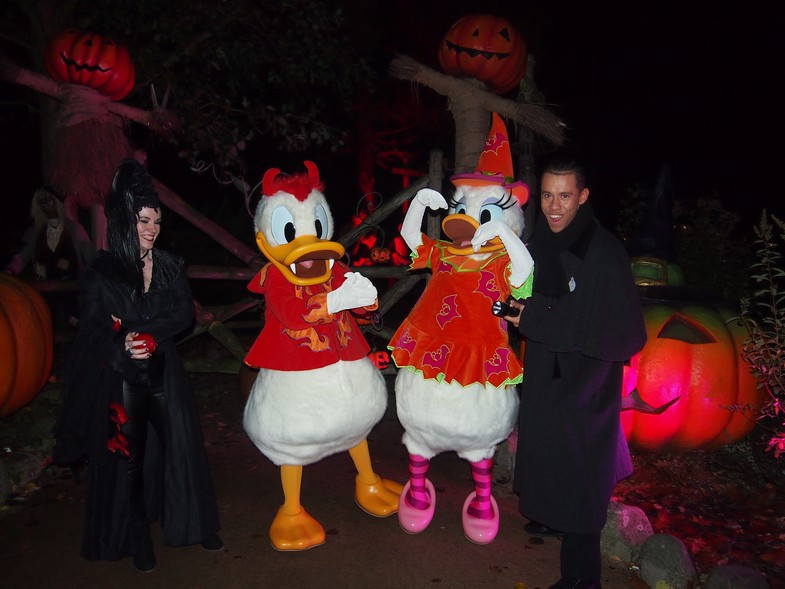 Halloween 2015 Once Upon A Time débarque à Disneyland ! - Page 2 4410