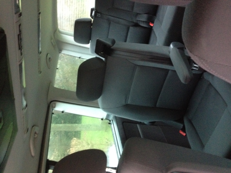 Bonjour vend Vw t5 174 ch T5 multivan confortline (2,5l tdi 174 cv Img_0515