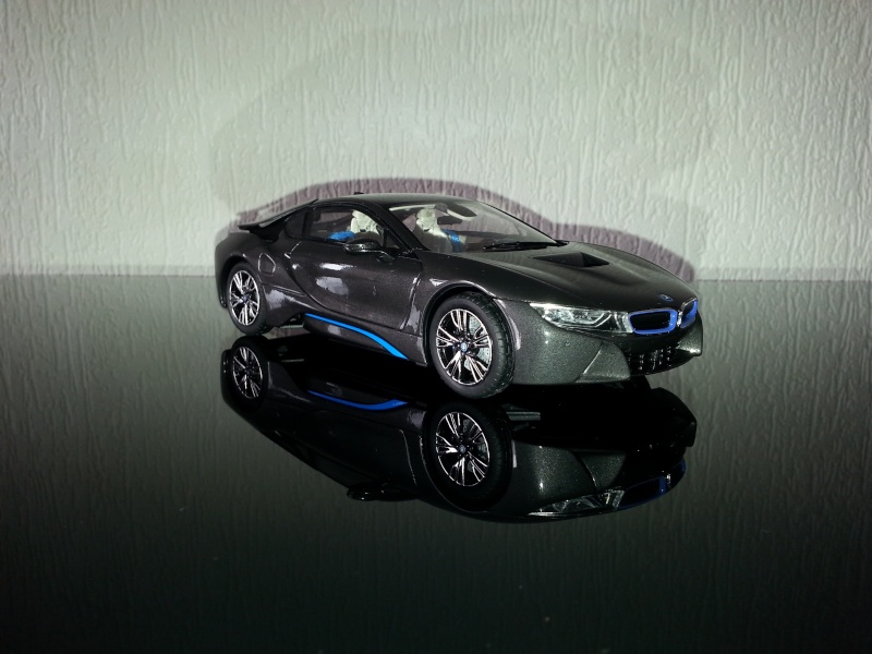 BMW i8 1/24 Revell - Page 2 20160123